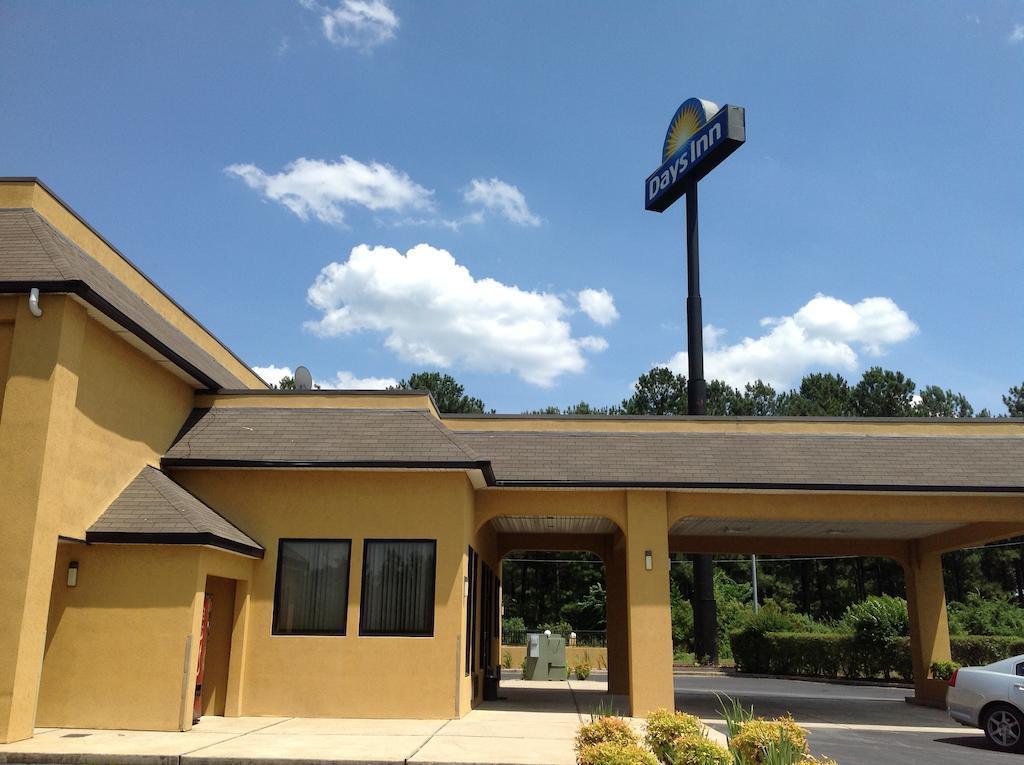 Days Inn By Wyndham Biscoe Exterior photo
